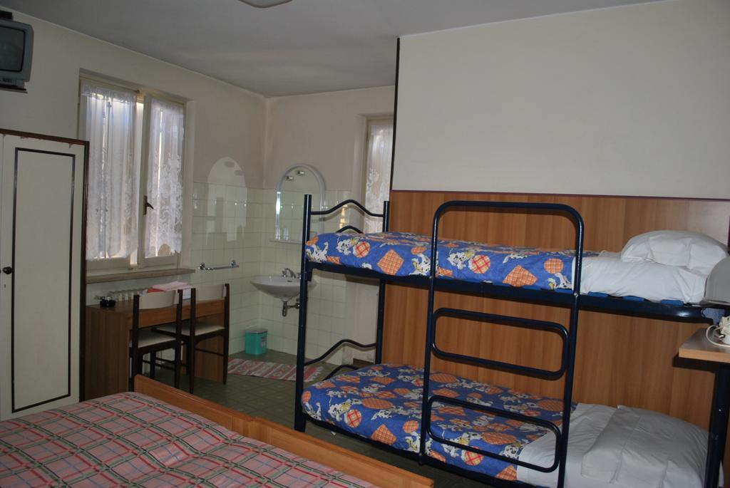 Albergo Alla Rocca Garda  Pokój zdjęcie