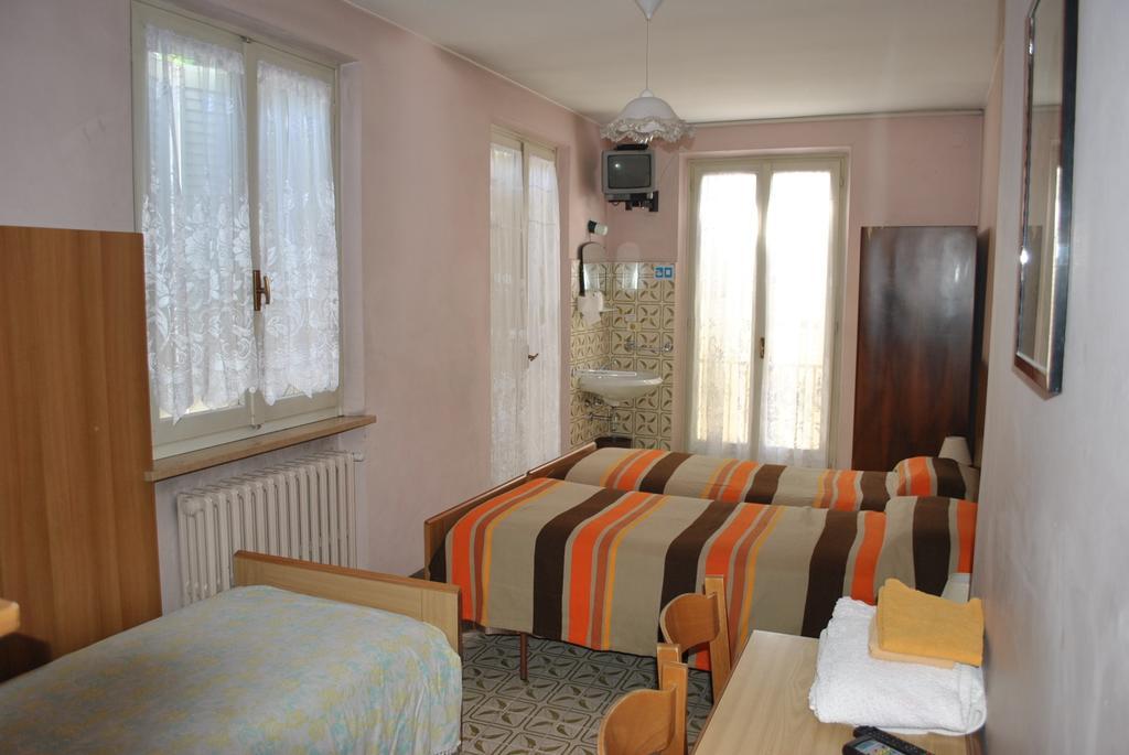 Albergo Alla Rocca Garda  Pokój zdjęcie